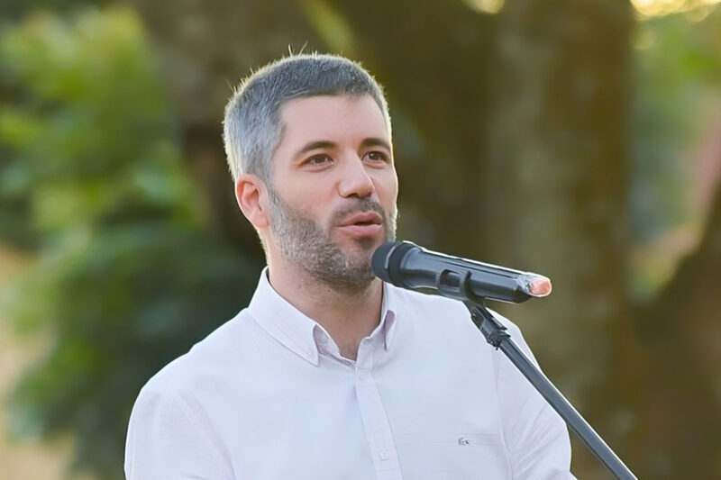 Emiliano Fernández ratificó su aspiración a la gobernación y llamó al consenso político